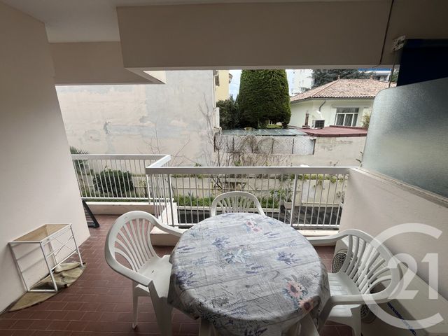 Appartement Studio à louer - 1 pièce - 28.78 m2 - CANNES - 06 - PROVENCE-ALPES-COTE-D-AZUR - Century 21 Immobilier Conseil