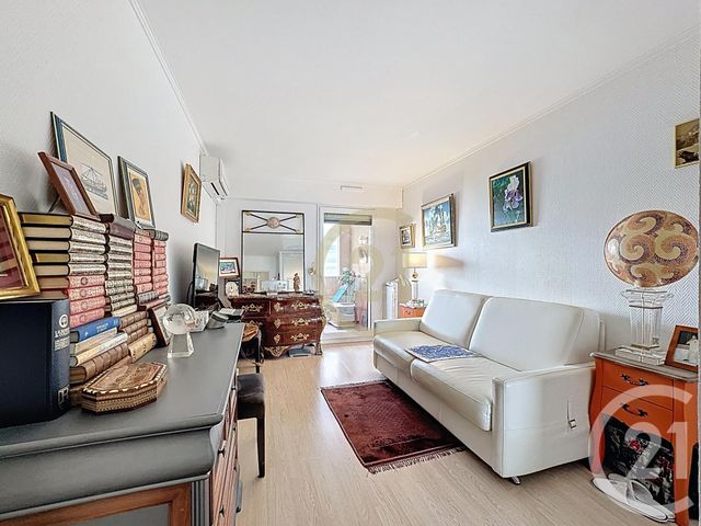 Appartement à vendre - 2 pièces - 50.88 m2 - CANNES LA BOCCA - 06 - PROVENCE-ALPES-COTE-D-AZUR - Century 21 Immobilier Conseil