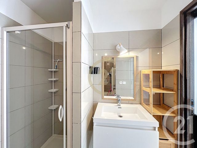 Appartement T2 à louer - 2 pièces - 43.28 m2 - CANNES LA BOCCA - 06 - PROVENCE-ALPES-COTE-D-AZUR - Century 21 Immobilier Conseil