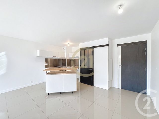 Appartement T2 à louer - 2 pièces - 43.28 m2 - CANNES LA BOCCA - 06 - PROVENCE-ALPES-COTE-D-AZUR - Century 21 Immobilier Conseil