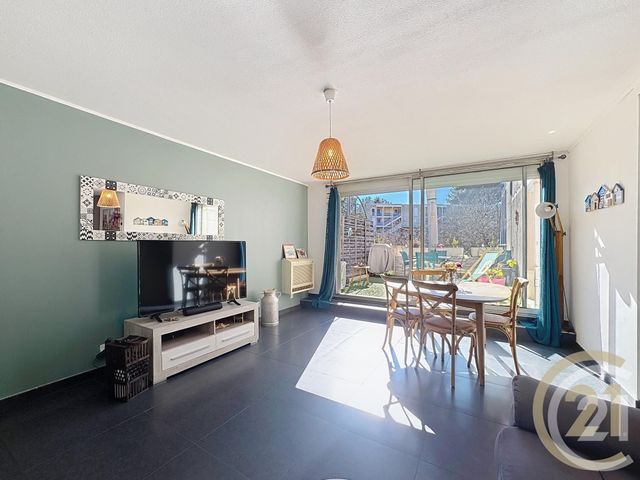 Appartement T4 à vendre - 4 pièces - 77.78 m2 - CANNES LA BOCCA - 06 - PROVENCE-ALPES-COTE-D-AZUR - Century 21 Immobilier Conseil