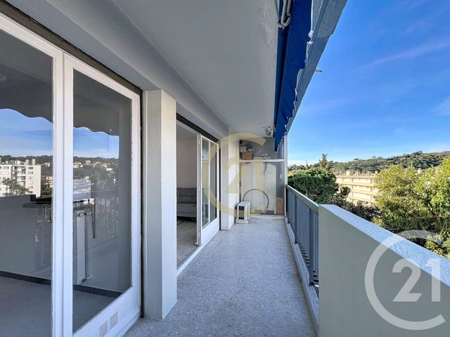 Appartement T3 à louer - 3 pièces - 66.0 m2 - CANNES - 06 - PROVENCE-ALPES-COTE-D-AZUR - Century 21 Immobilier Conseil