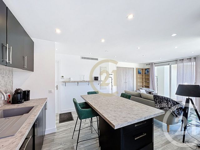 Appartement T2 à louer - 2 pièces - 42.37 m2 - CANNES LA BOCCA - 06 - PROVENCE-ALPES-COTE-D-AZUR - Century 21 Immobilier Conseil