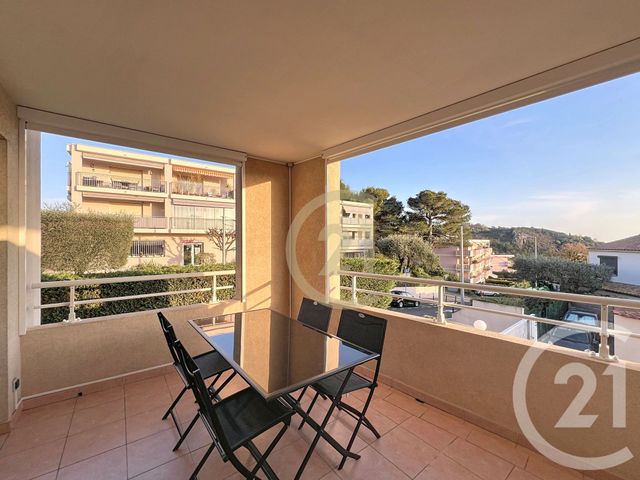 Appartement T2 à louer - 2 pièces - 41.01 m2 - LE CANNET - 06 - PROVENCE-ALPES-COTE-D-AZUR - Century 21 Immobilier Conseil