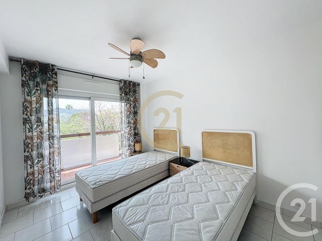 Appartement F3 à louer - 3 pièces - 60.02 m2 - CANNES LA BOCCA - 06 - PROVENCE-ALPES-COTE-D-AZUR - Century 21 Immobilier Conseil