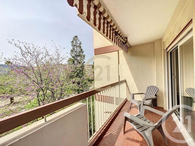 Appartement F3 à louer CANNES LA BOCCA