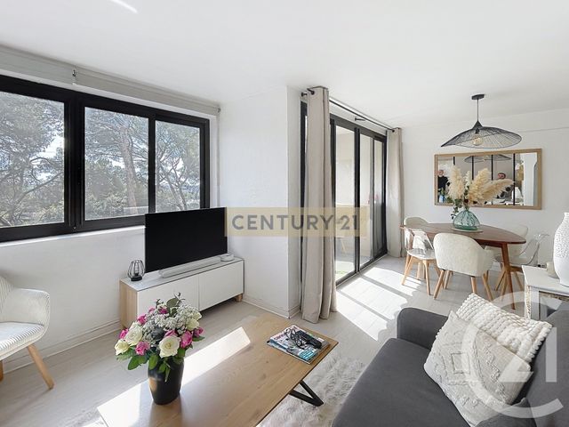 Appartement F4 à vendre - 4 pièces - 71.88 m2 - CANNES LA BOCCA - 06 - PROVENCE-ALPES-COTE-D-AZUR - Century 21 Immobilier Conseil