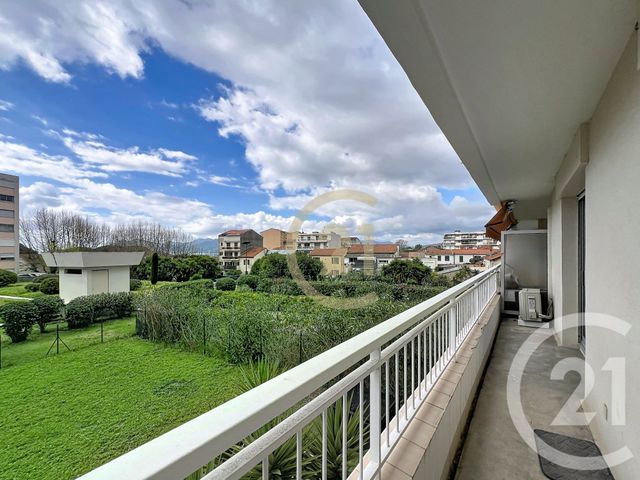 Appartement Studio à louer CANNES LA BOCCA