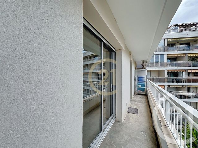 Appartement Studio à louer - 1 pièce - 30.0 m2 - CANNES LA BOCCA - 06 - PROVENCE-ALPES-COTE-D-AZUR - Century 21 Immobilier Conseil