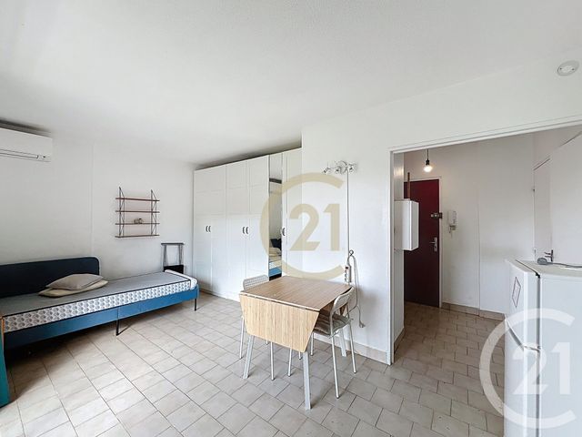 Appartement Studio à louer - 1 pièce - 30.0 m2 - CANNES LA BOCCA - 06 - PROVENCE-ALPES-COTE-D-AZUR - Century 21 Immobilier Conseil