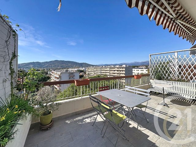 Appartement F3 à vendre - 3 pièces - 58.0 m2 - CANNES LA BOCCA - 06 - PROVENCE-ALPES-COTE-D-AZUR - Century 21 Immobilier Conseil