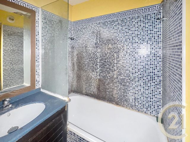 Appartement T2 à vendre - 2 pièces - 26.91 m2 - CANNES LA BOCCA - 06 - PROVENCE-ALPES-COTE-D-AZUR - Century 21 Immobilier Conseil