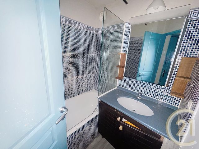 Appartement à vendre - 2 pièces - 30.2 m2 - CANNES LA BOCCA - 06 - PROVENCE-ALPES-COTE-D-AZUR - Century 21 Immobilier Conseil