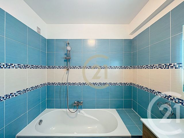 Appartement T3 à louer - 3 pièces - 64.48 m2 - CANNES - 06 - PROVENCE-ALPES-COTE-D-AZUR - Century 21 Immobilier Conseil