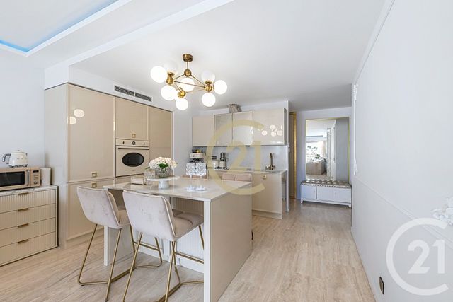 Appartement T3 à vendre - 3 pièces - 91.0 m2 - CANNES - 06 - PROVENCE-ALPES-COTE-D-AZUR - Century 21 Immobilier Conseil