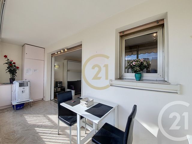 Appartement Studio à louer - 1 pièce - 25.44 m2 - CANNES - 06 - PROVENCE-ALPES-COTE-D-AZUR - Century 21 Immobilier Conseil