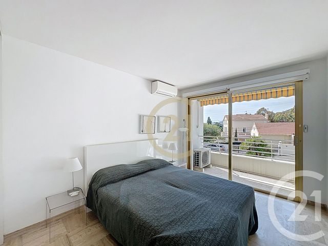 Appartement T3 à louer - 3 pièces - 76.9 m2 - CANNES LA BOCCA - 06 - PROVENCE-ALPES-COTE-D-AZUR - Century 21 Immobilier Conseil