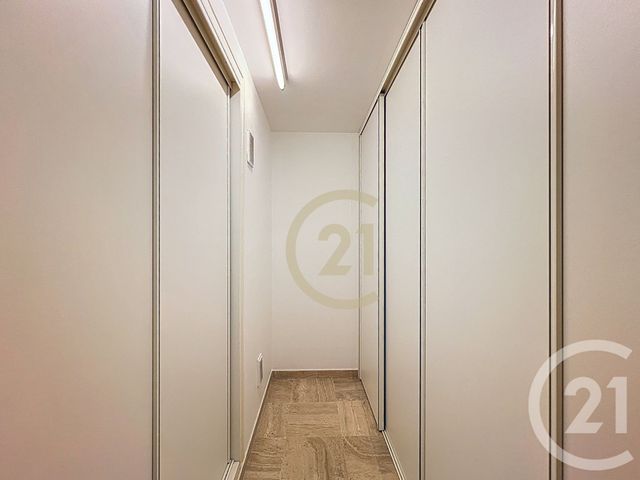 Appartement T3 à louer - 3 pièces - 76.9 m2 - CANNES LA BOCCA - 06 - PROVENCE-ALPES-COTE-D-AZUR - Century 21 Immobilier Conseil