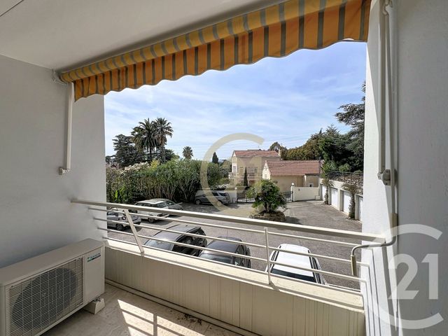 Appartement T3 à louer - 3 pièces - 76.9 m2 - CANNES LA BOCCA - 06 - PROVENCE-ALPES-COTE-D-AZUR - Century 21 Immobilier Conseil
