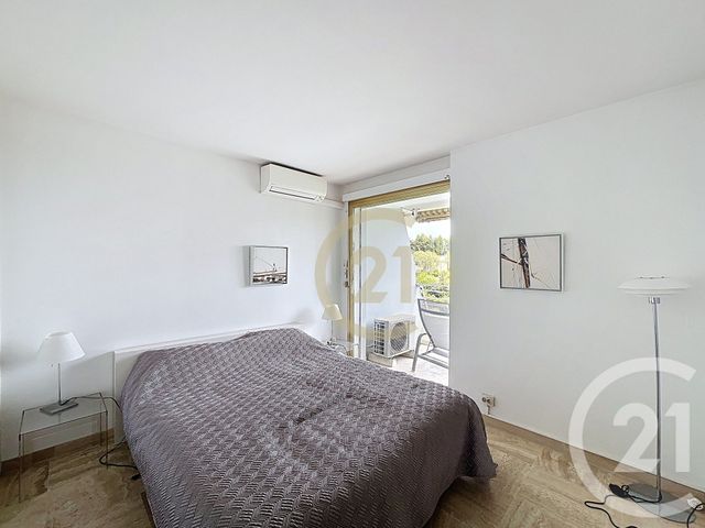 Appartement T3 à louer - 3 pièces - 76.9 m2 - CANNES LA BOCCA - 06 - PROVENCE-ALPES-COTE-D-AZUR - Century 21 Immobilier Conseil