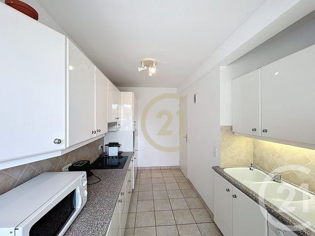 Appartement T3 à louer - 3 pièces - 76.9 m2 - CANNES LA BOCCA - 06 - PROVENCE-ALPES-COTE-D-AZUR - Century 21 Immobilier Conseil