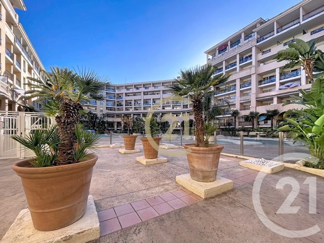 Appartement F2 à vendre - 2 pièces - 28.0 m2 - CANNES LA BOCCA - 06 - PROVENCE-ALPES-COTE-D-AZUR - Century 21 Immobilier Conseil