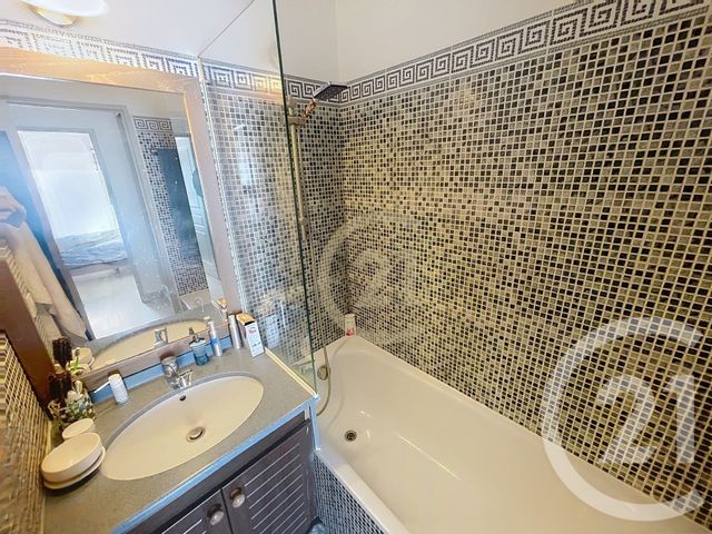 Appartement F2 à vendre - 2 pièces - 28.0 m2 - CANNES LA BOCCA - 06 - PROVENCE-ALPES-COTE-D-AZUR - Century 21 Immobilier Conseil