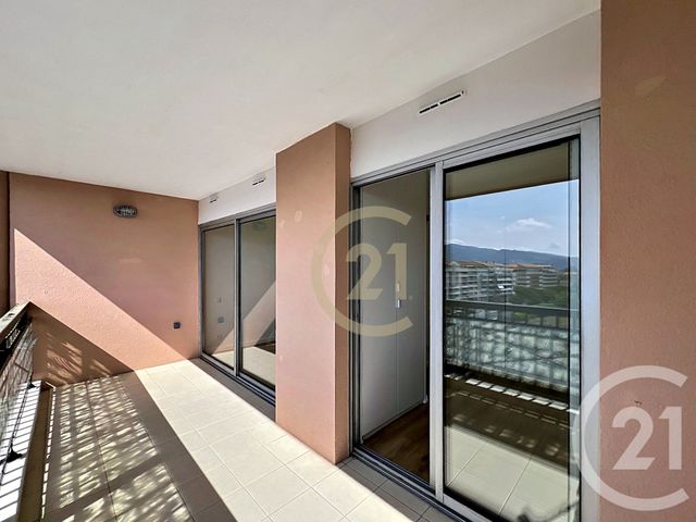 Appartement T2 à louer - 2 pièces - 27.0 m2 - CANNES LA BOCCA - 06 - PROVENCE-ALPES-COTE-D-AZUR - Century 21 Immobilier Conseil