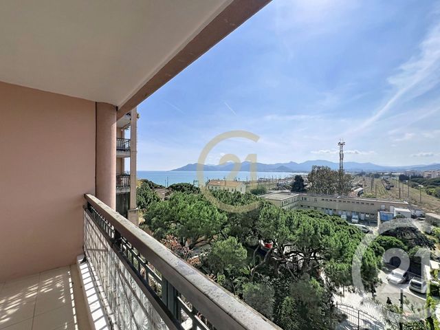 Appartement T2 à louer - 2 pièces - 27.0 m2 - CANNES LA BOCCA - 06 - PROVENCE-ALPES-COTE-D-AZUR - Century 21 Immobilier Conseil