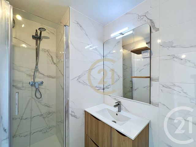 Appartement T2 à louer - 2 pièces - 27.0 m2 - CANNES LA BOCCA - 06 - PROVENCE-ALPES-COTE-D-AZUR - Century 21 Immobilier Conseil