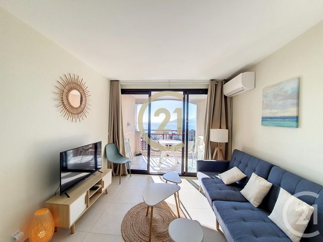 Appartement F2 + cab à louer - 3 pièces - 34.0 m2 - CANNES - 06 - PROVENCE-ALPES-COTE-D-AZUR - Century 21 Immobilier Conseil