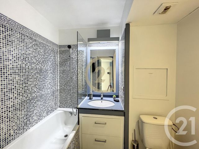 Appartement F2 à louer - 2 pièces - 25.32 m2 - CANNES LA BOCCA - 06 - PROVENCE-ALPES-COTE-D-AZUR - Century 21 Immobilier Conseil