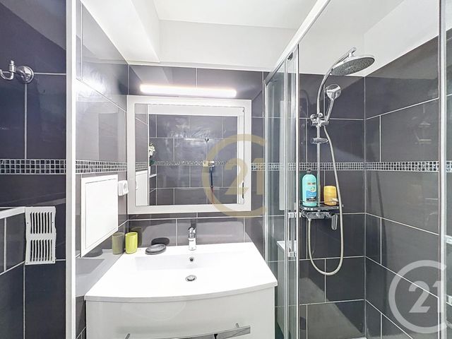 Appartement T2 à louer - 2 pièces - 22.15 m2 - CANNES LA BOCCA - 06 - PROVENCE-ALPES-COTE-D-AZUR - Century 21 Immobilier Conseil