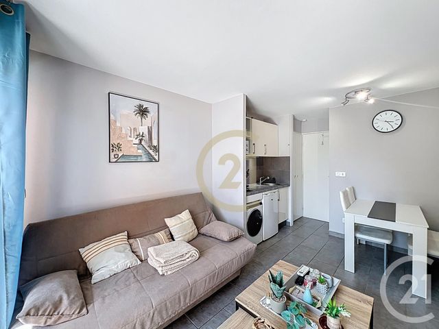 Appartement T2 à louer - 2 pièces - 22.15 m2 - CANNES LA BOCCA - 06 - PROVENCE-ALPES-COTE-D-AZUR - Century 21 Immobilier Conseil