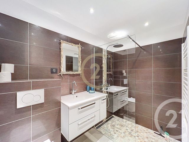 Appartement Studio cabine à louer - 2 pièces - 35.84 m2 - CANNES LA BOCCA - 06 - PROVENCE-ALPES-COTE-D-AZUR - Century 21 Immobilier Conseil