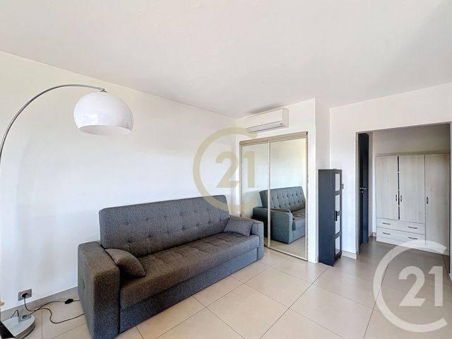 Appartement Studio cabine à louer - 2 pièces - 35.84 m2 - CANNES LA BOCCA - 06 - PROVENCE-ALPES-COTE-D-AZUR - Century 21 Immobilier Conseil