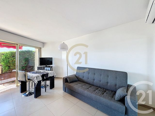 Appartement Studio cabine à louer - 2 pièces - 35.84 m2 - CANNES LA BOCCA - 06 - PROVENCE-ALPES-COTE-D-AZUR - Century 21 Immobilier Conseil