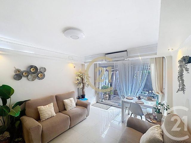 Appartement F4 à vendre - 4 pièces - 62.02 m2 - CANNES LA BOCCA - 06 - PROVENCE-ALPES-COTE-D-AZUR - Century 21 Immobilier Conseil