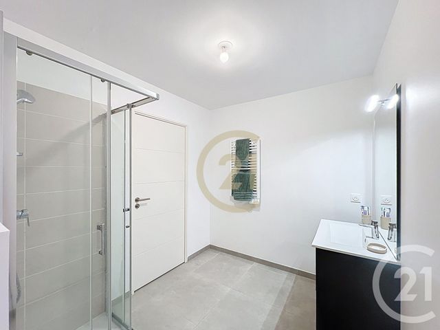 Appartement T2 à louer - 2 pièces - 49.44 m2 - CANNES LA BOCCA - 06 - PROVENCE-ALPES-COTE-D-AZUR - Century 21 Immobilier Conseil