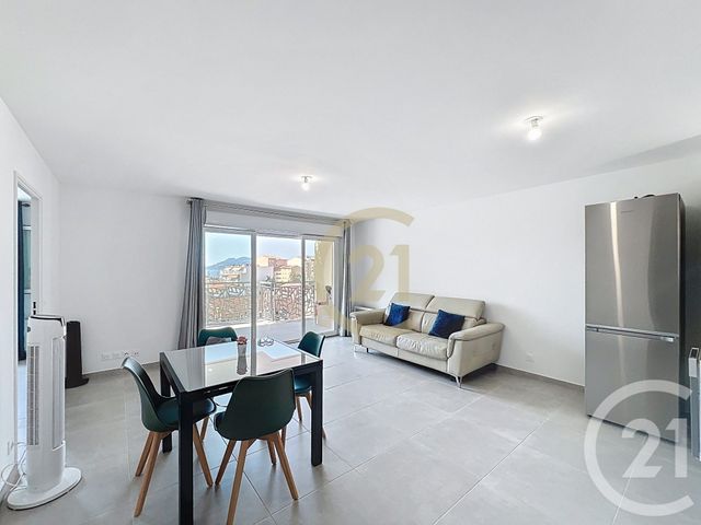 Appartement T2 à louer - 2 pièces - 49.44 m2 - CANNES LA BOCCA - 06 - PROVENCE-ALPES-COTE-D-AZUR - Century 21 Immobilier Conseil