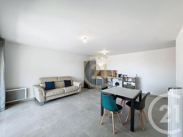 Appartement T2 à louer - 2 pièces - 49.44 m2 - CANNES LA BOCCA - 06 - PROVENCE-ALPES-COTE-D-AZUR - Century 21 Immobilier Conseil