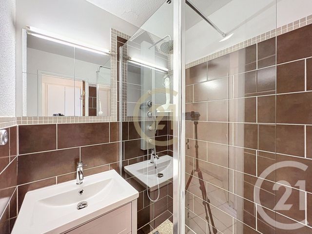 Appartement T2 à louer - 2 pièces - 24.8 m2 - CANNES LA BOCCA - 06 - PROVENCE-ALPES-COTE-D-AZUR - Century 21 Immobilier Conseil