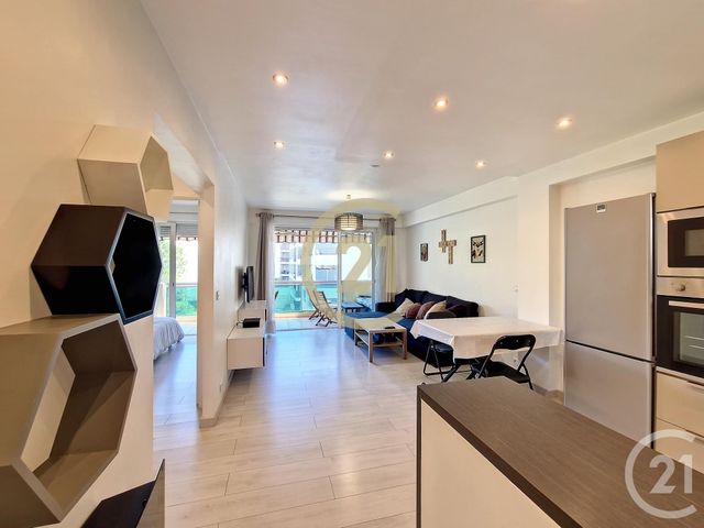 Appartement F2 à louer - 2 pièces - 45.34 m2 - CANNES LA BOCCA - 06 - PROVENCE-ALPES-COTE-D-AZUR - Century 21 Immobilier Conseil