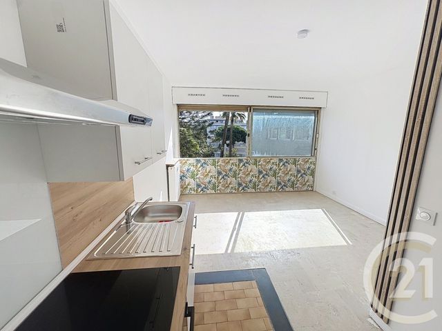 Appartement F1 à vendre CANNES LA BOCCA