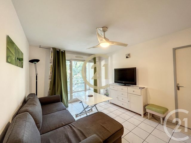 Appartement F2 à louer - 2 pièces - 45.8 m2 - CANNES LA BOCCA - 06 - PROVENCE-ALPES-COTE-D-AZUR - Century 21 Immobilier Conseil