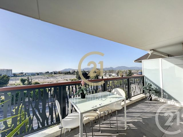 Appartement F2 à louer CANNES LA BOCCA