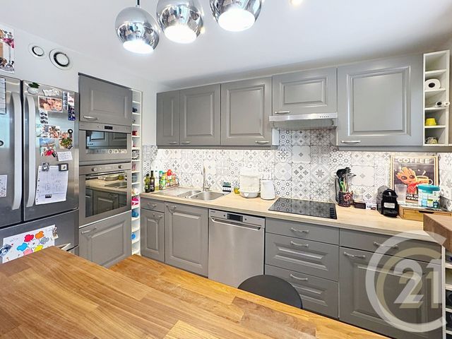 Appartement F3 à vendre - 3 pièces - 62.14 m2 - CANNES LA BOCCA - 06 - PROVENCE-ALPES-COTE-D-AZUR - Century 21 Immobilier Conseil