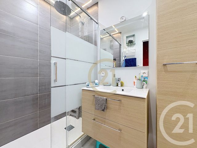Appartement F5 à vendre - 5 pièces - 93.82 m2 - CANNES LA BOCCA - 06 - PROVENCE-ALPES-COTE-D-AZUR - Century 21 Immobilier Conseil