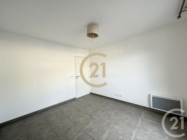 Appartement F4 à louer - 4 pièces - 78.0 m2 - CANNES LA BOCCA - 06 - PROVENCE-ALPES-COTE-D-AZUR - Century 21 Immobilier Conseil