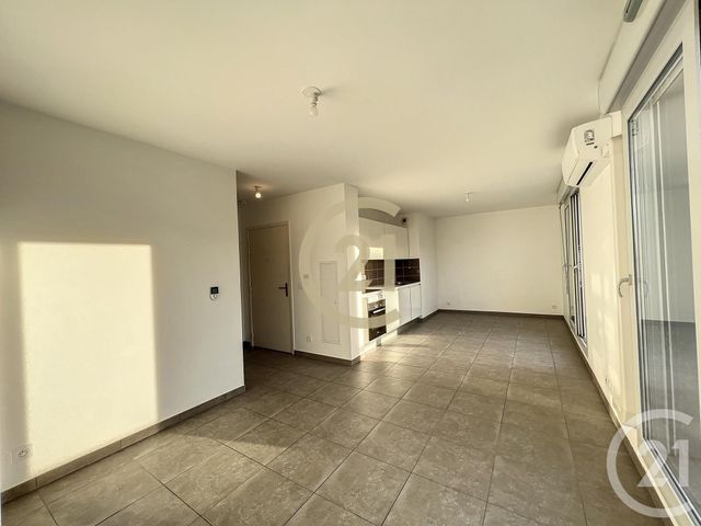 Appartement F4 à louer - 4 pièces - 78.0 m2 - CANNES LA BOCCA - 06 - PROVENCE-ALPES-COTE-D-AZUR - Century 21 Immobilier Conseil